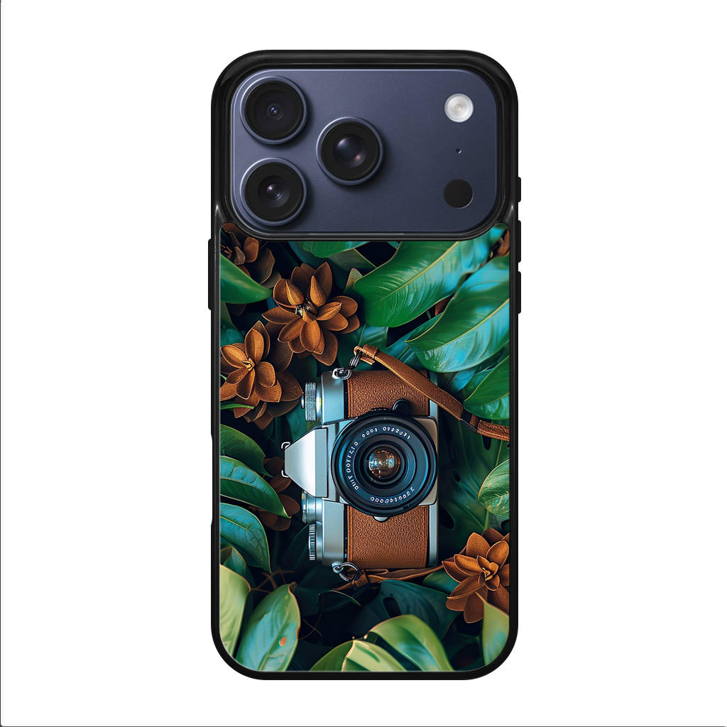 The Lens Between Leaves iPhone 17 Pro / 17 Pro Max Case